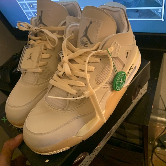 Jordan OfF white 4s - Picture 2 of 4